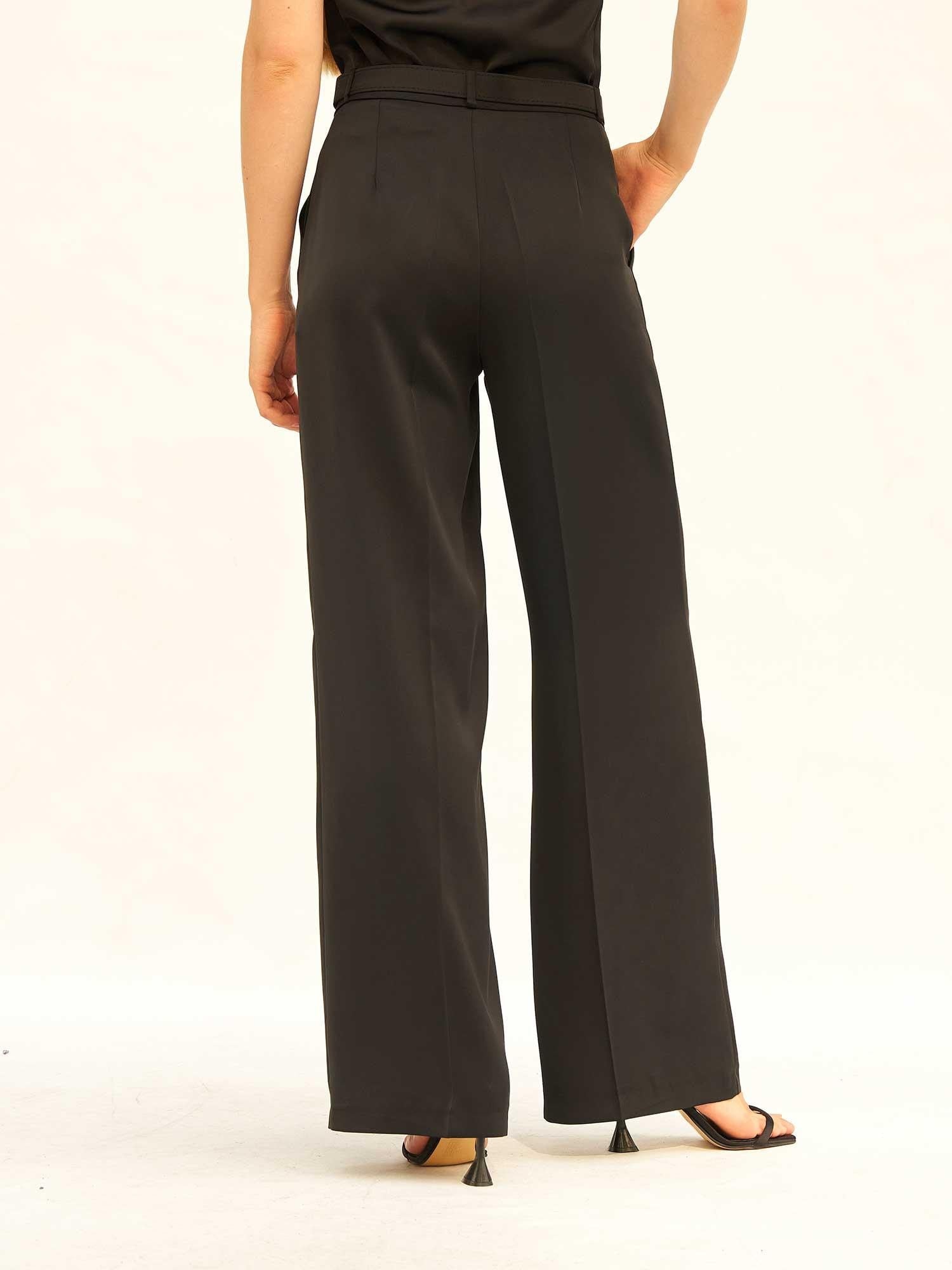 Black Sleeveless Wide-Leg Jumpsuit with Belt - Lefon - by Peralane - photo 7