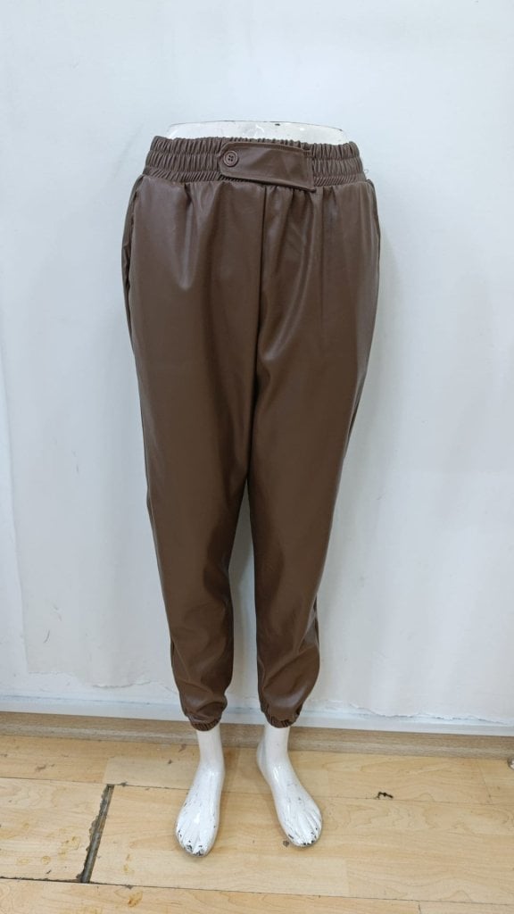 Women's High Waist Elasticated Faux Leather Trousers with Front Buttons - Janes - by Peralane - photo 4