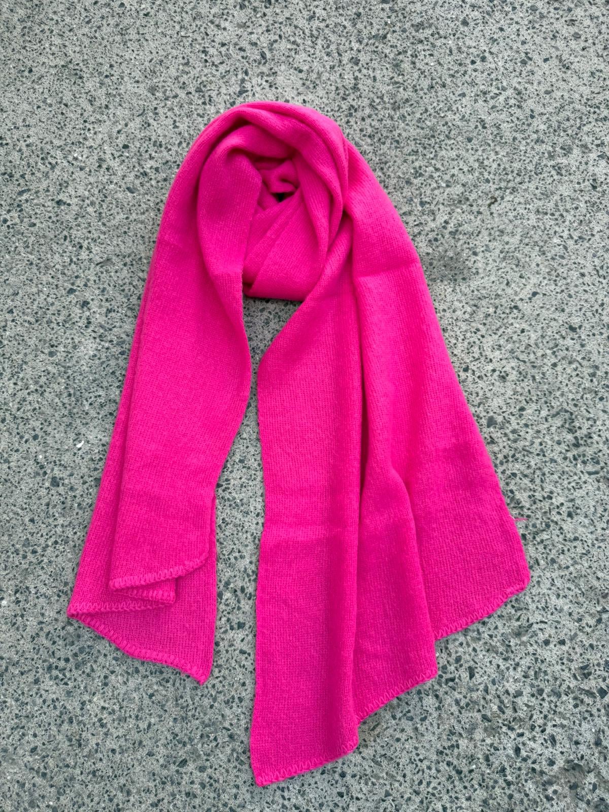 Fuchsia Knitted Scarf 43x220 cm with Stitched Ends - Women's Winter Scarf - Nesvay - by Peralane - photo 2