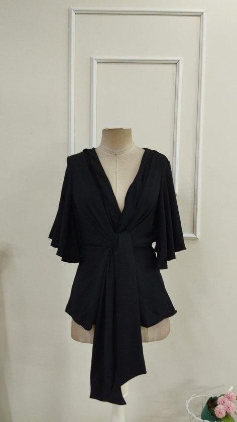 Women's Short-Sleeved Wrap Neck Tie-Waist Blouse - Janes - by Peralane - photo 4