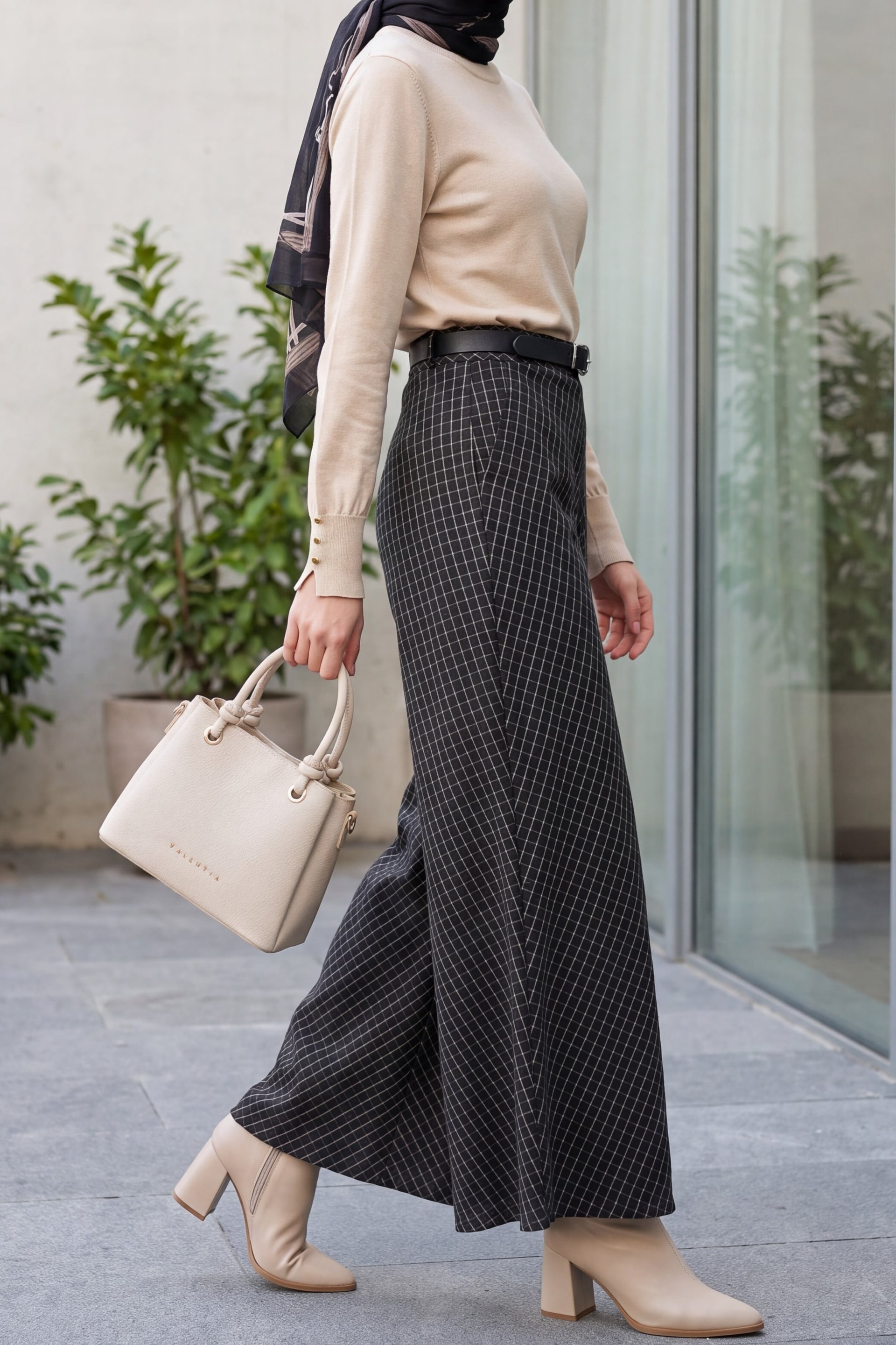High-Waist Wide-Leg Checked Trousers with Belt - Podyumplus - by Peralane - photo 3