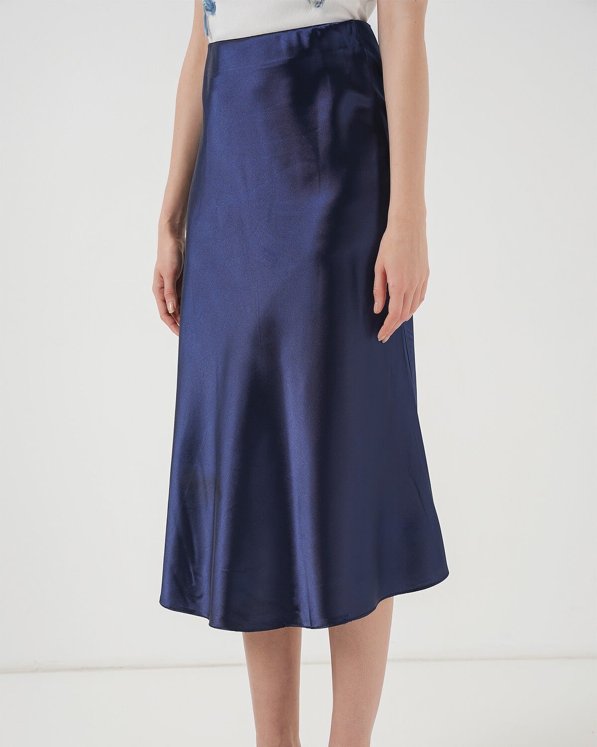 Satin A-Line Midi Skirt in Navy - 15806 - Bigdart - by Peralane - photo 5
