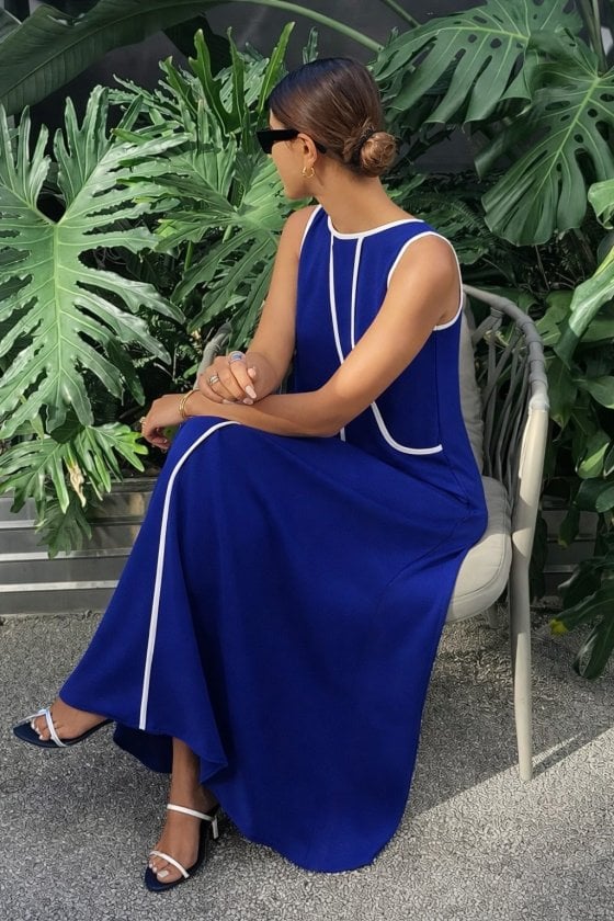 Women's Sleeveless Maxi Dress with Off-Shoulder Neckline and Thin Stripe Detail in Royal Blue Viscose - Janes - by Peralane - photo 3