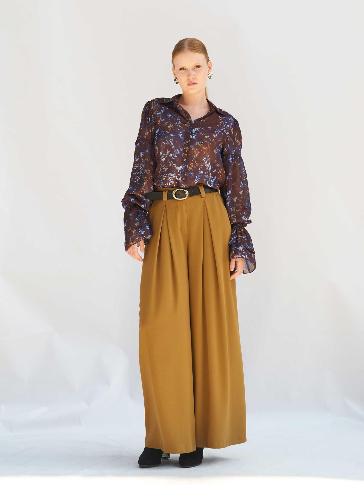 Long-Sleeved Sheer Blouse with Floral Print - Khaki - Lefon - by Peralane - photo 2