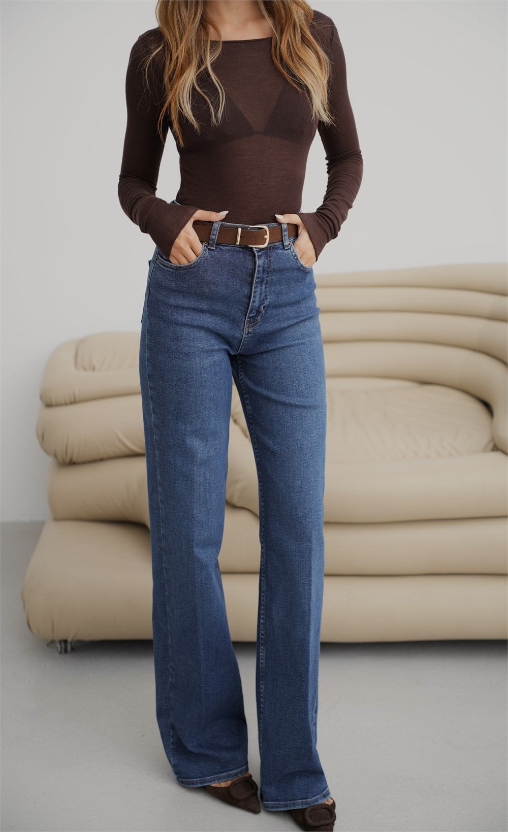High Waist Wide Leg Jeans with Belt Detail in Dark Blue - Lacarino Jeans - by Peralane