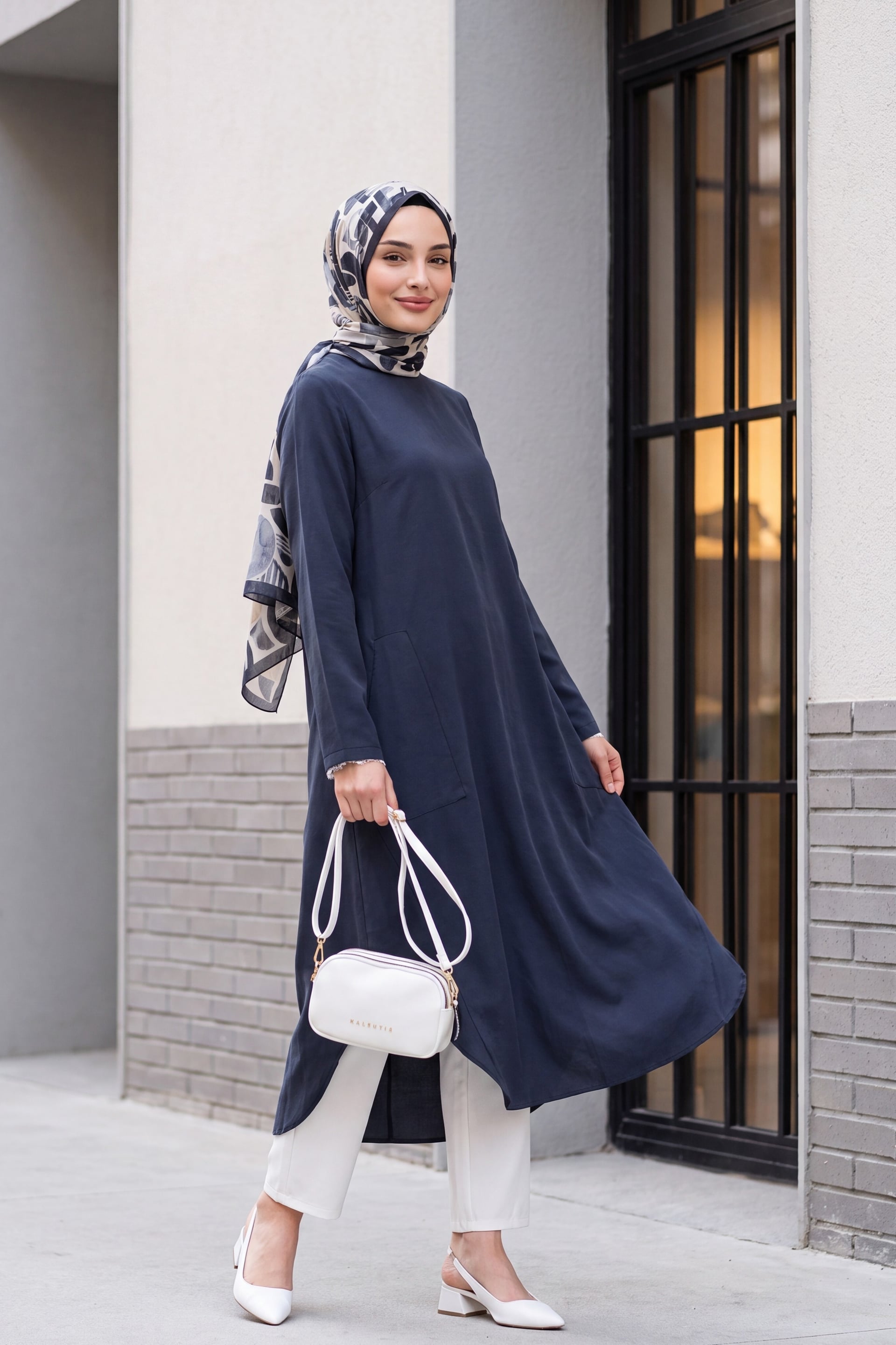 Long Sleeve Rayon Tunic with Pockets and Side Slits - Smoky Navy - Podyumplus - by Peralane
