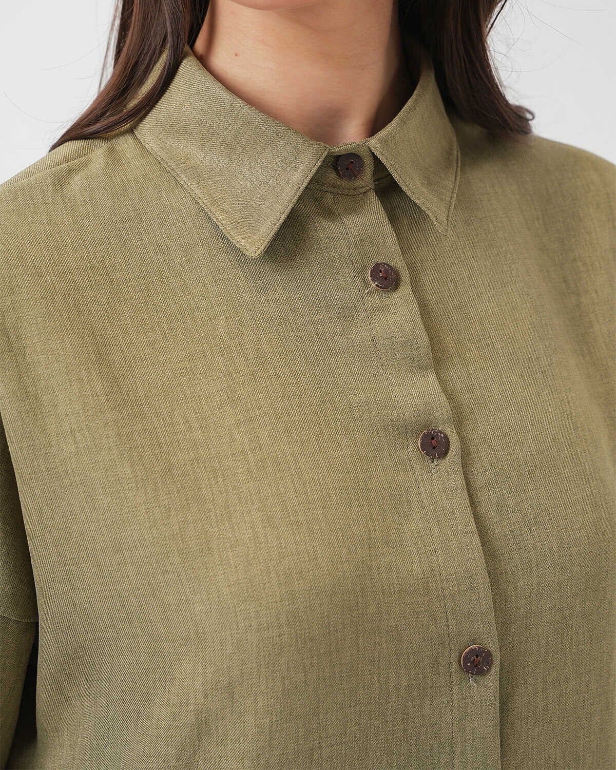 Linen Two-Piece Set – Blouse and Trousers in Olive Green - Bigdart - by Peralane - photo 9