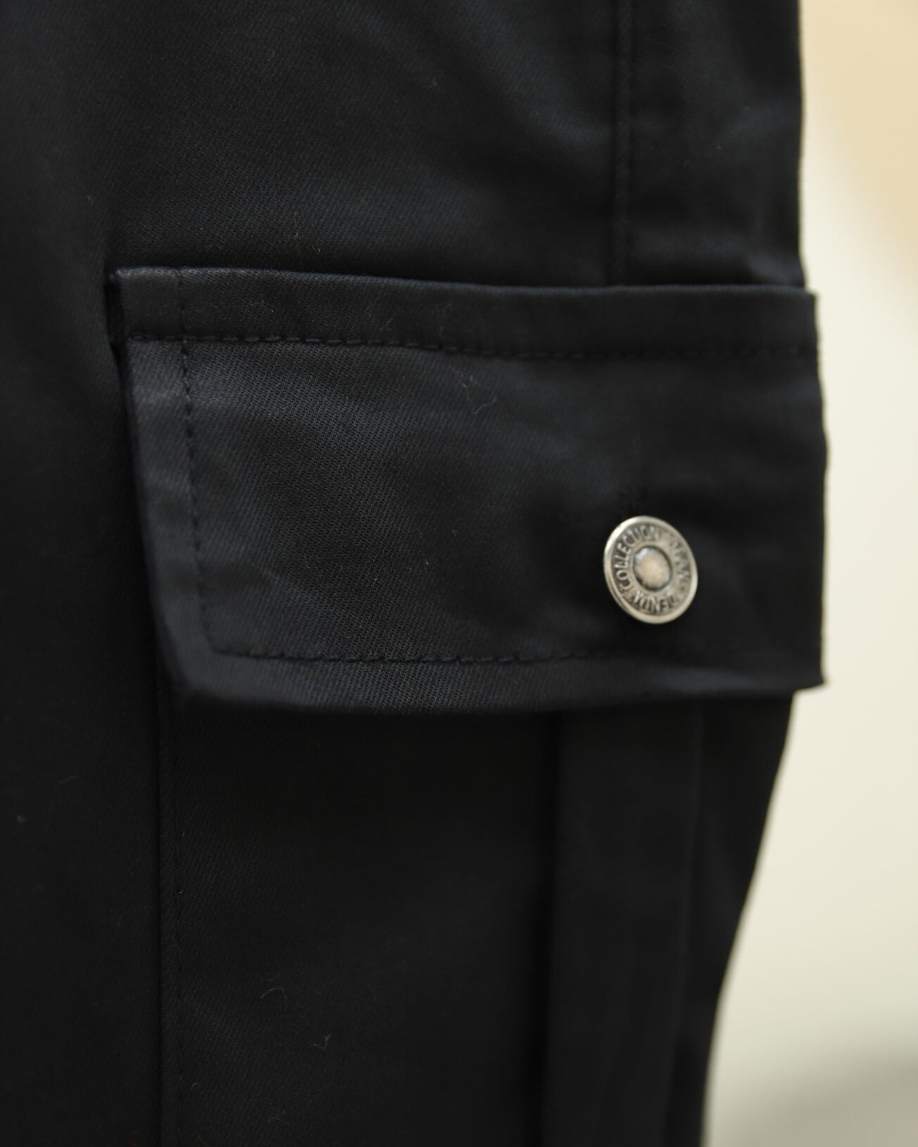 Black Drawstring Cargo Jeans with Elastic Waist and Cuffs - Podyumplus - by Peralane - photo 4
