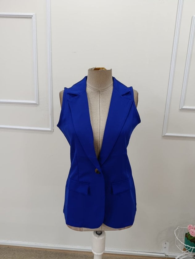 Women's Sleeveless Notched-Lapel Single-Button Satin Blazer - Janes - by Peralane - photo 4