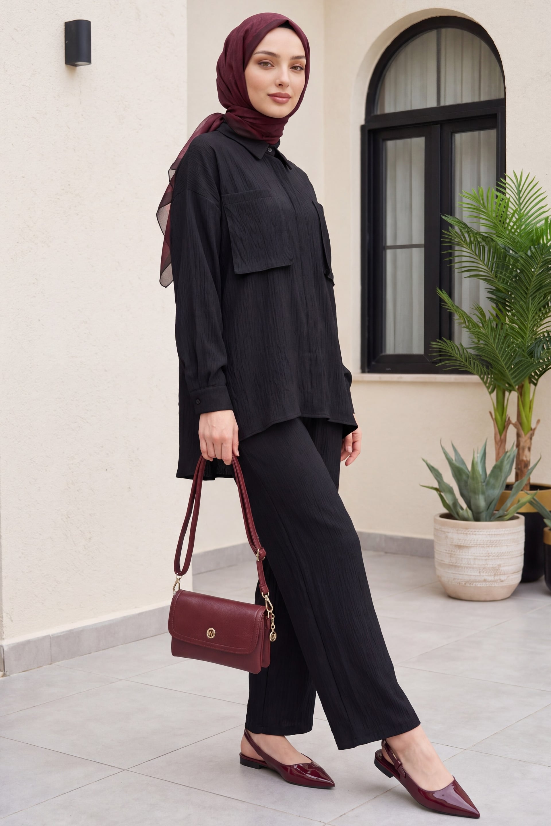 Black Two-Piece Linen Look Co-ord Set with Bellows Pockets - Podyumplus - by Peralane - photo 3