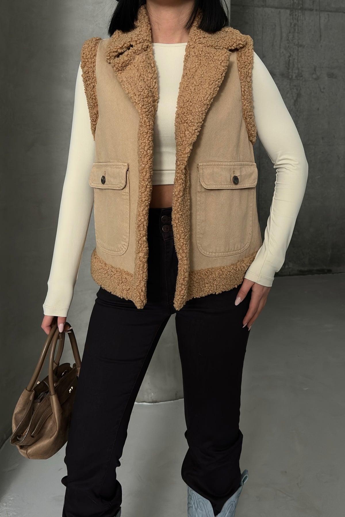 Camel Sherpa Trim Vest for Women - Pack of 4 - Xlove - by Peralane - photo 4