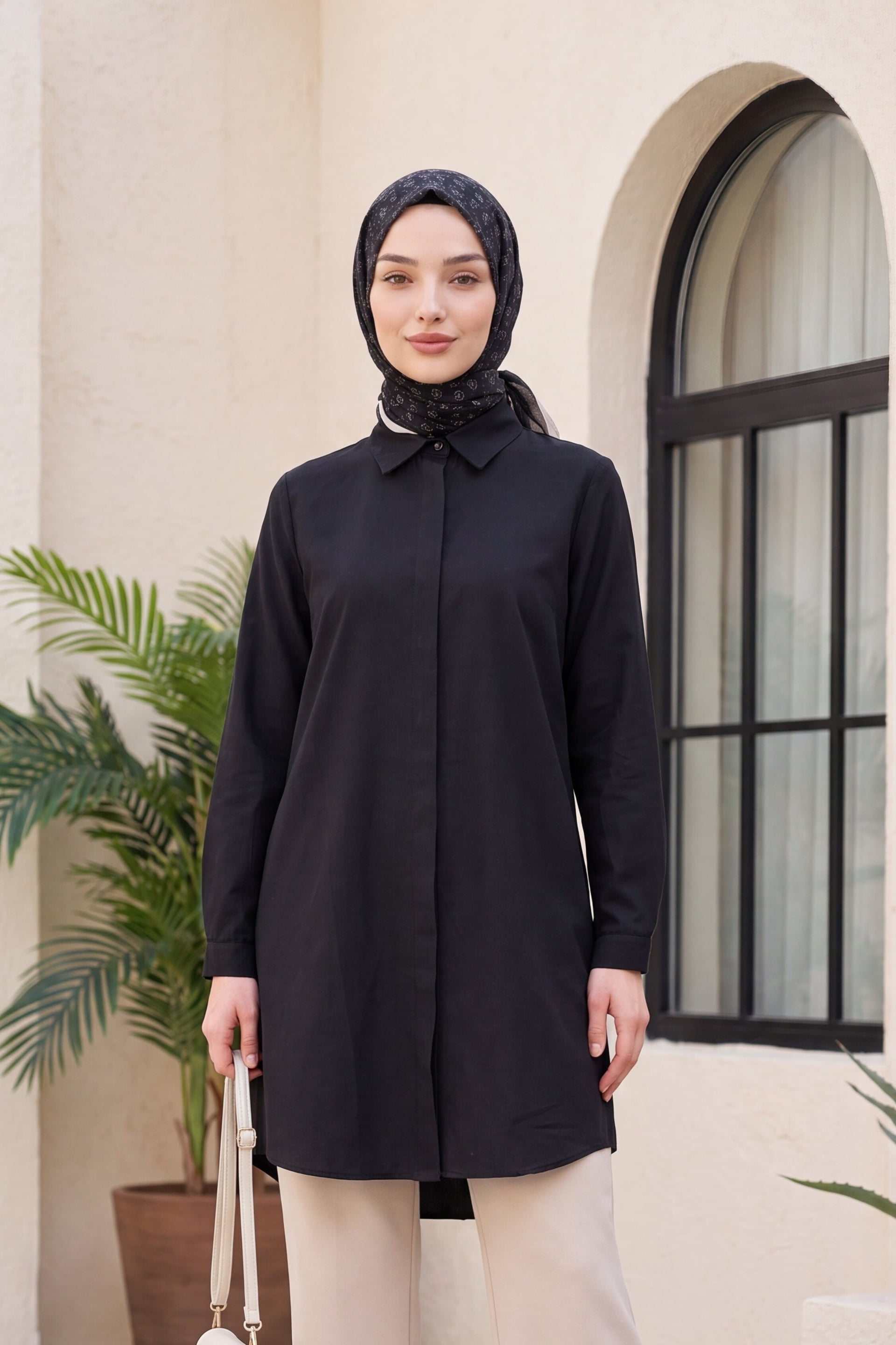 Women's Black Long Tunic Shirt with Hidden Button Placket - Podyumplus - by Peralane