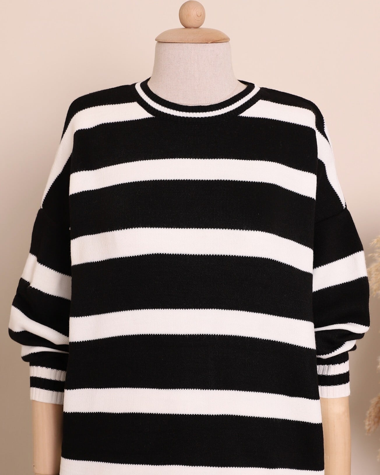 Striped Winter Knit Tunic for Women - Black - Podyumplus - by Peralane - photo 2