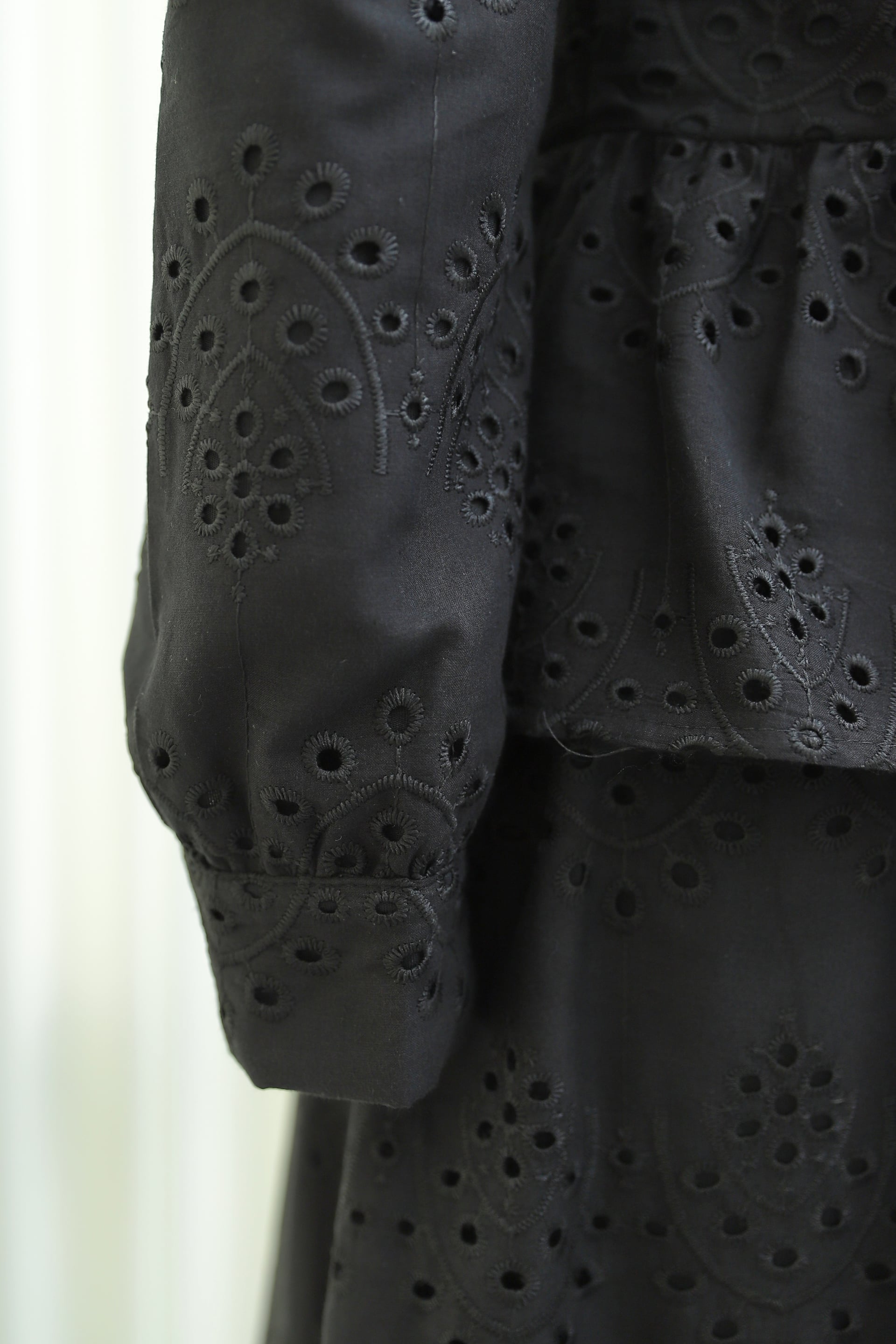 Black Cotton-Polyester Two-Piece Set with Ribbed Front, Stone Buttons, Scalloped Trim, Lined Skirt - Podyumplus - by Peralane - photo 6