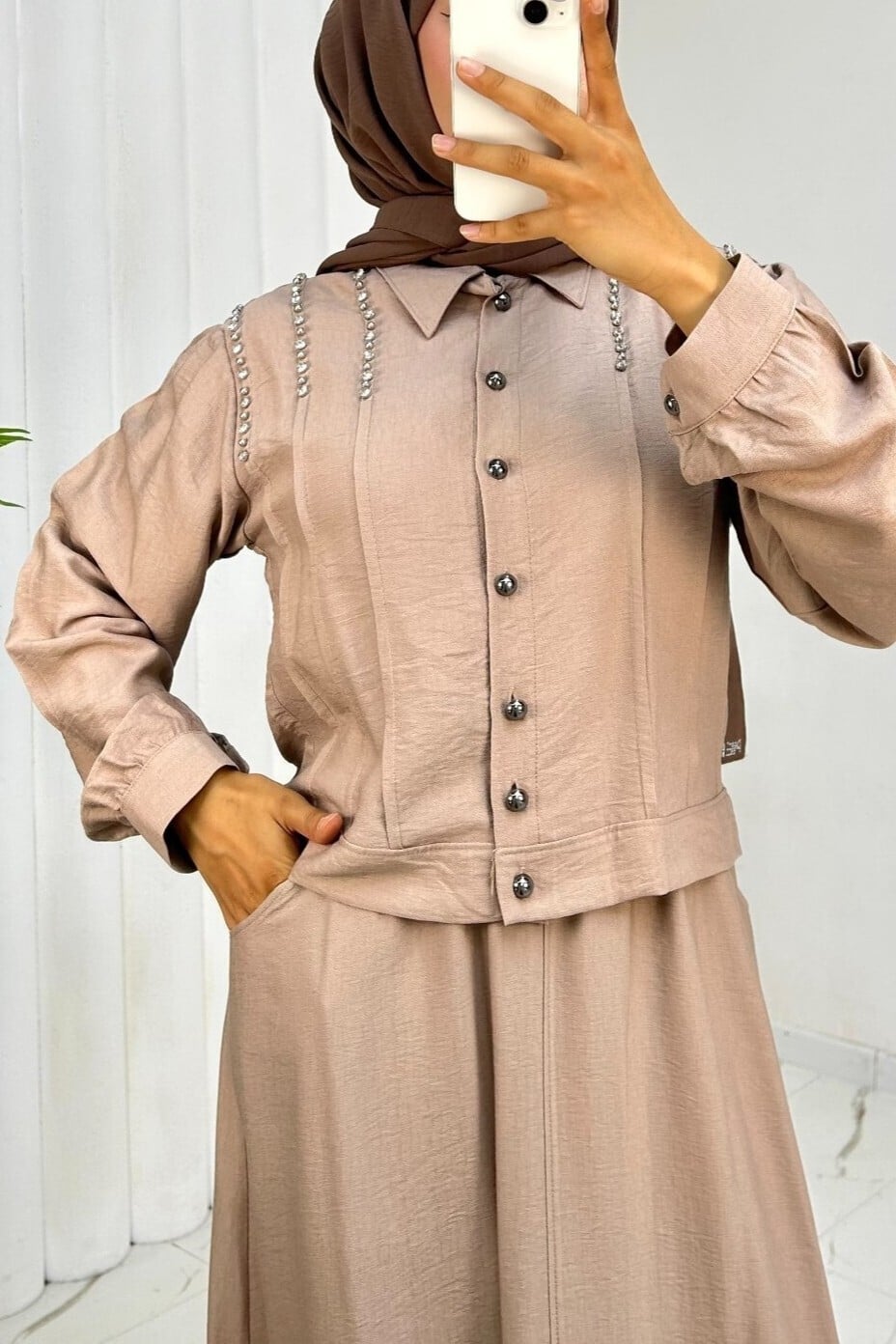 Stone Embellished Collared Jacket and Skirt Modest Set in Beige - Podyumplus - by Peralane - photo 4