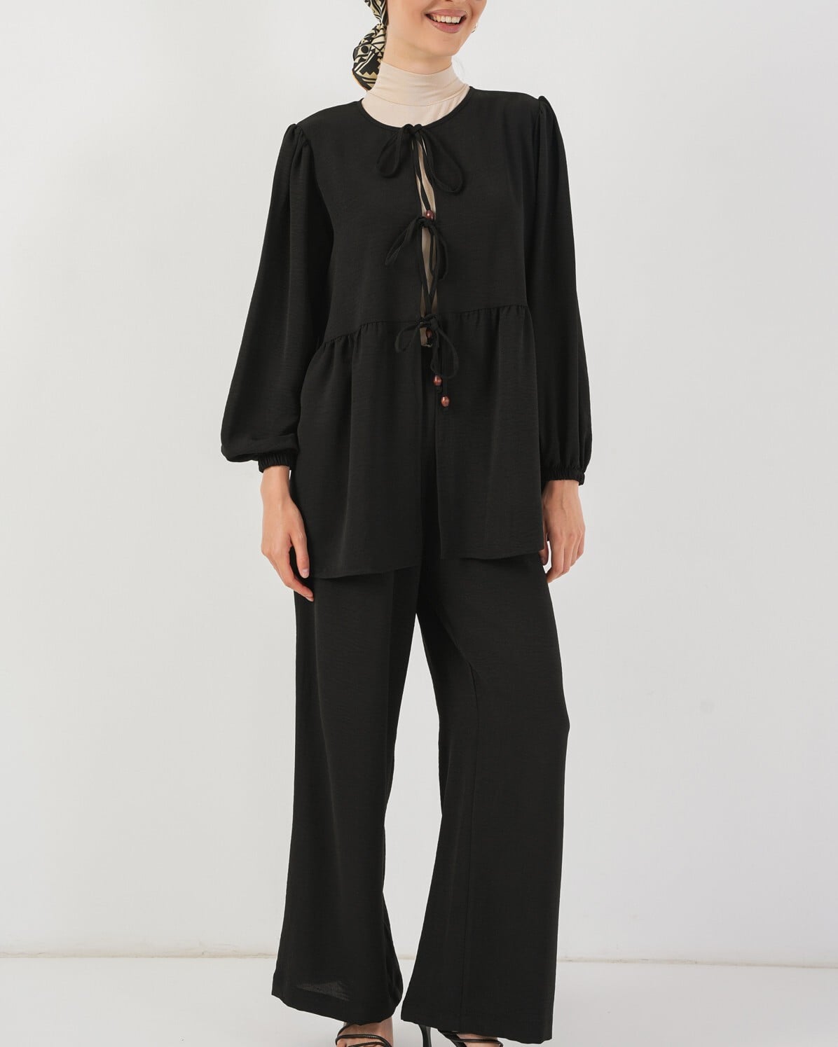 Women's Front Lace-up Tunic and Wide-Leg Trousers Co-ord Set in Black - Bigdart - by Peralane - photo 3
