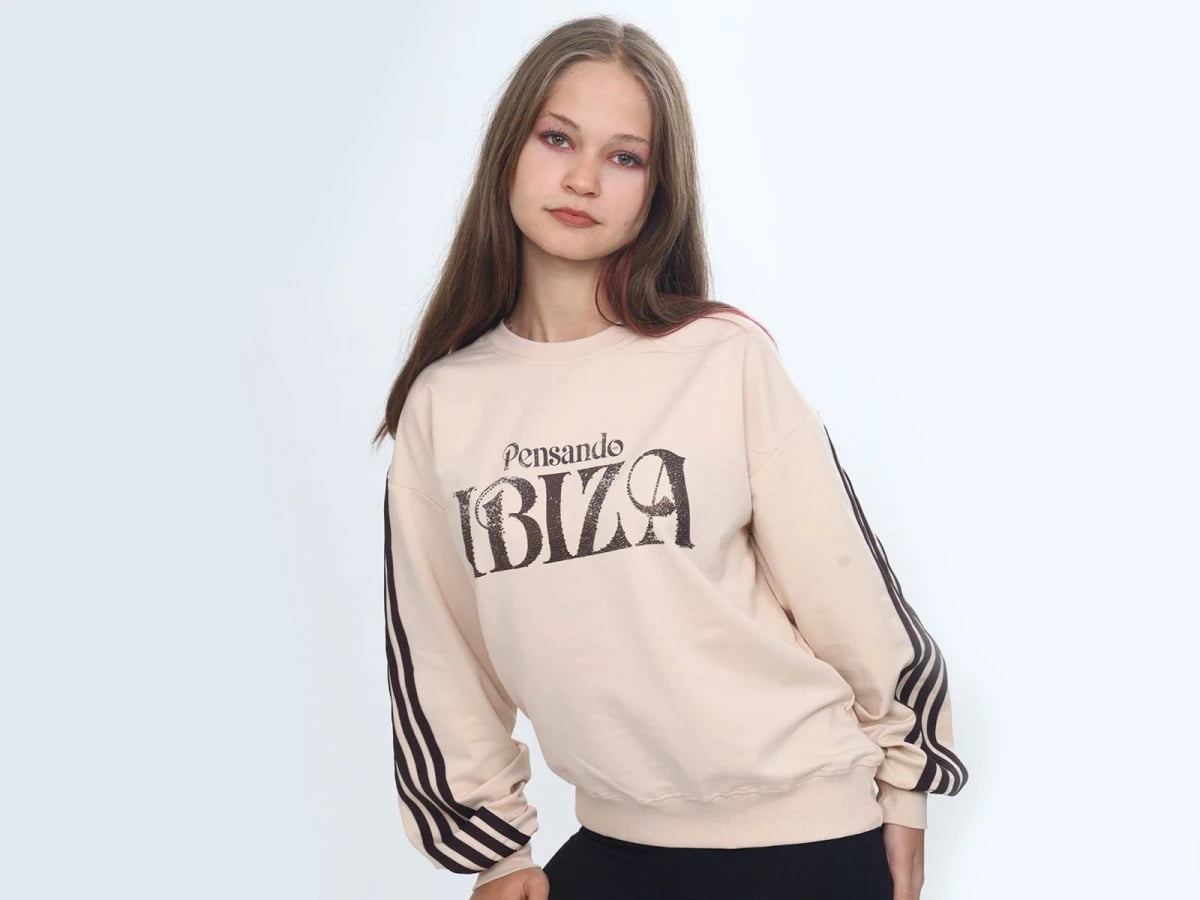 Girls' Crew Neck Sweatshirt with 'Pensando IBIZA' Print - Beige - Vizviz - by Peralane