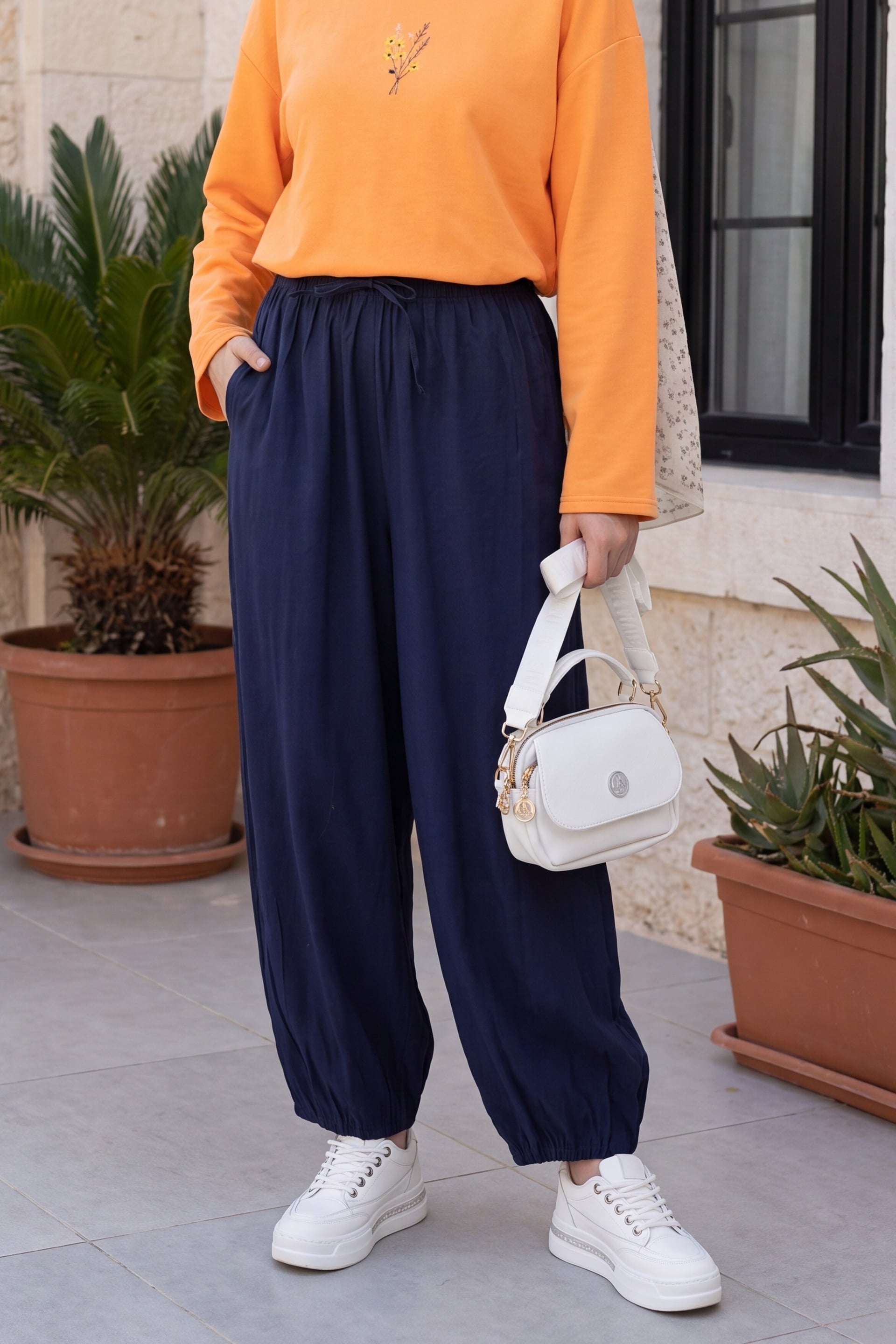 Navy Blue Drawstring Wide-Leg Trousers with Elasticated Cuffs - Podyumplus - by Peralane