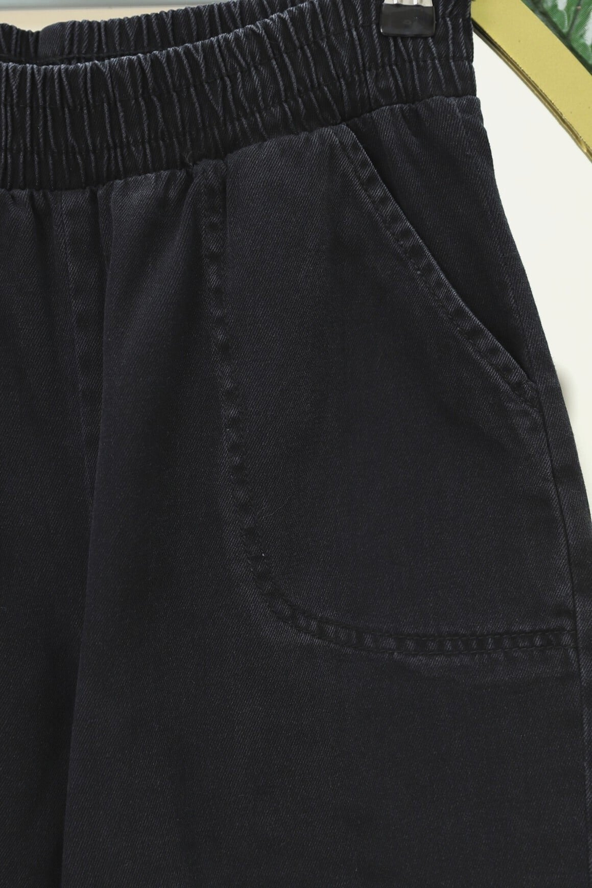 Black Denim Jacket and Wide-Leg Trouser Two-Piece Set with Pearl Embellishments - Podyumplus - by Peralane - photo 8