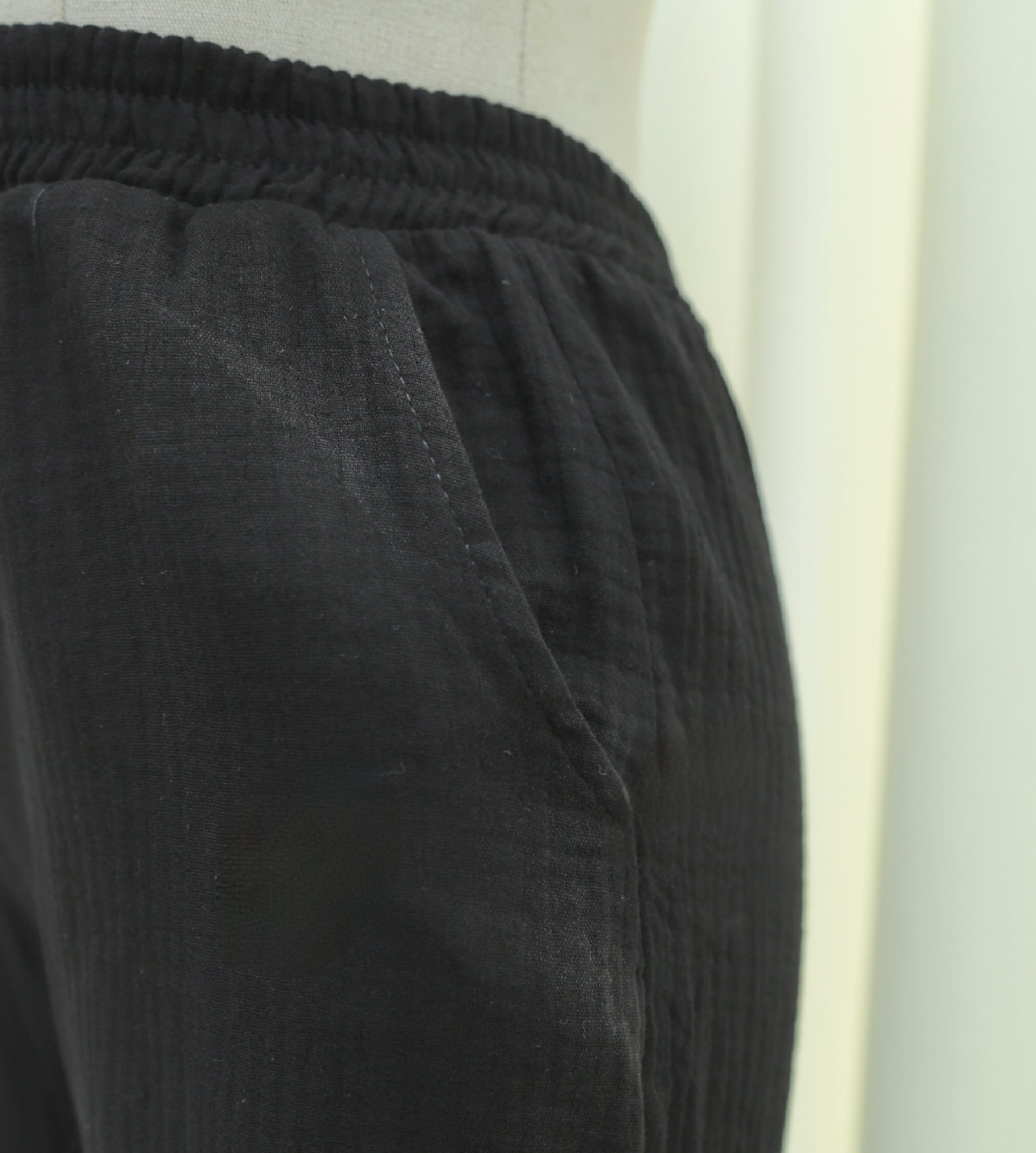 Black Drawstring Waist Pocket Muslin Wide-Leg Trousers - Podyumplus - by Peralane - photo 5