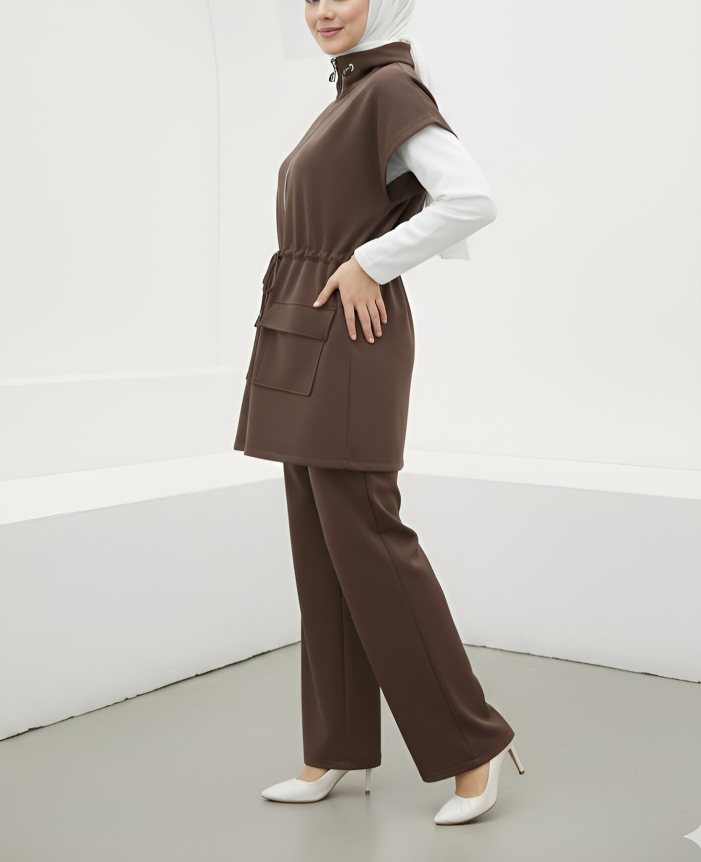 Hooded Vest and Trousers Two-Piece Set in Brown - Podyumplus - by Peralane - photo 3