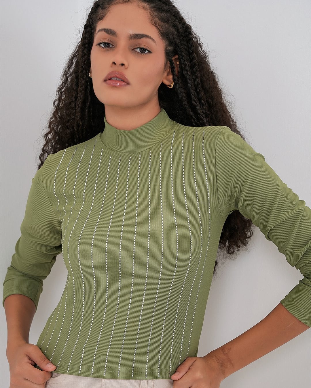 Long-Sleeved Beaded Knit Body - Olive Green - Bigdart - by Peralane - photo 3