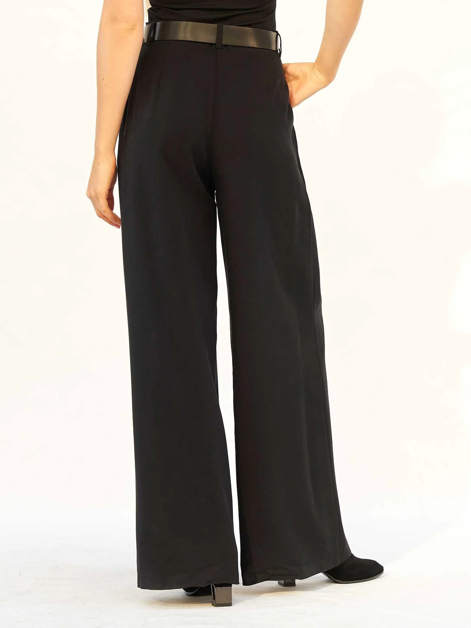 Belted Pleated Palazzo Pants in Black - Lefon - by Peralane - photo 6