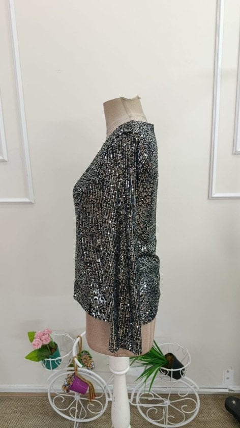 Women's Long-Sleeved V-Neck Sequin Blouse - Janes - by Peralane - photo 5