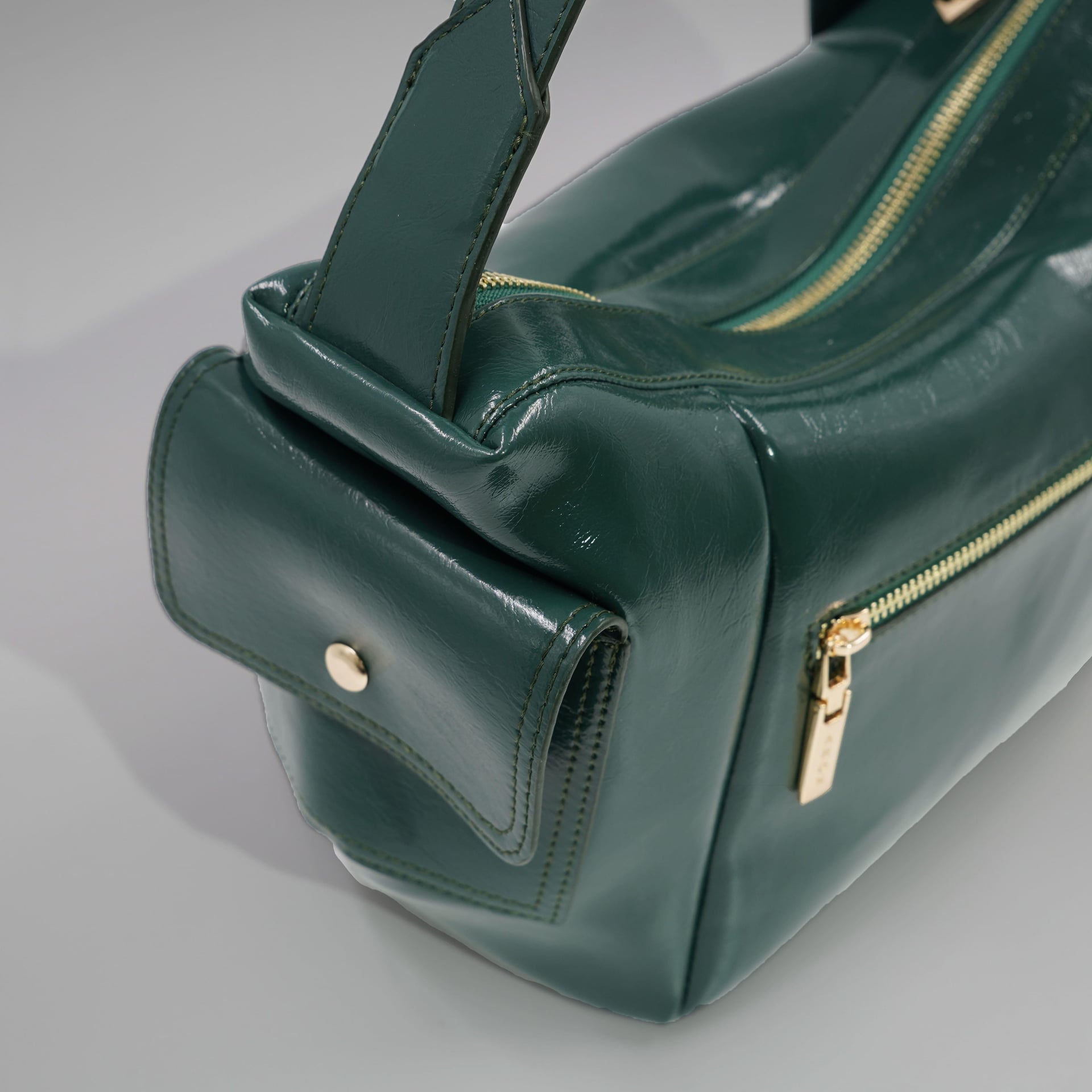 Martina Green Crinkled Patent Leather Women's Shoulder and Crossbody Bag 2317 - Aron Atelier - by Peralane - photo 2