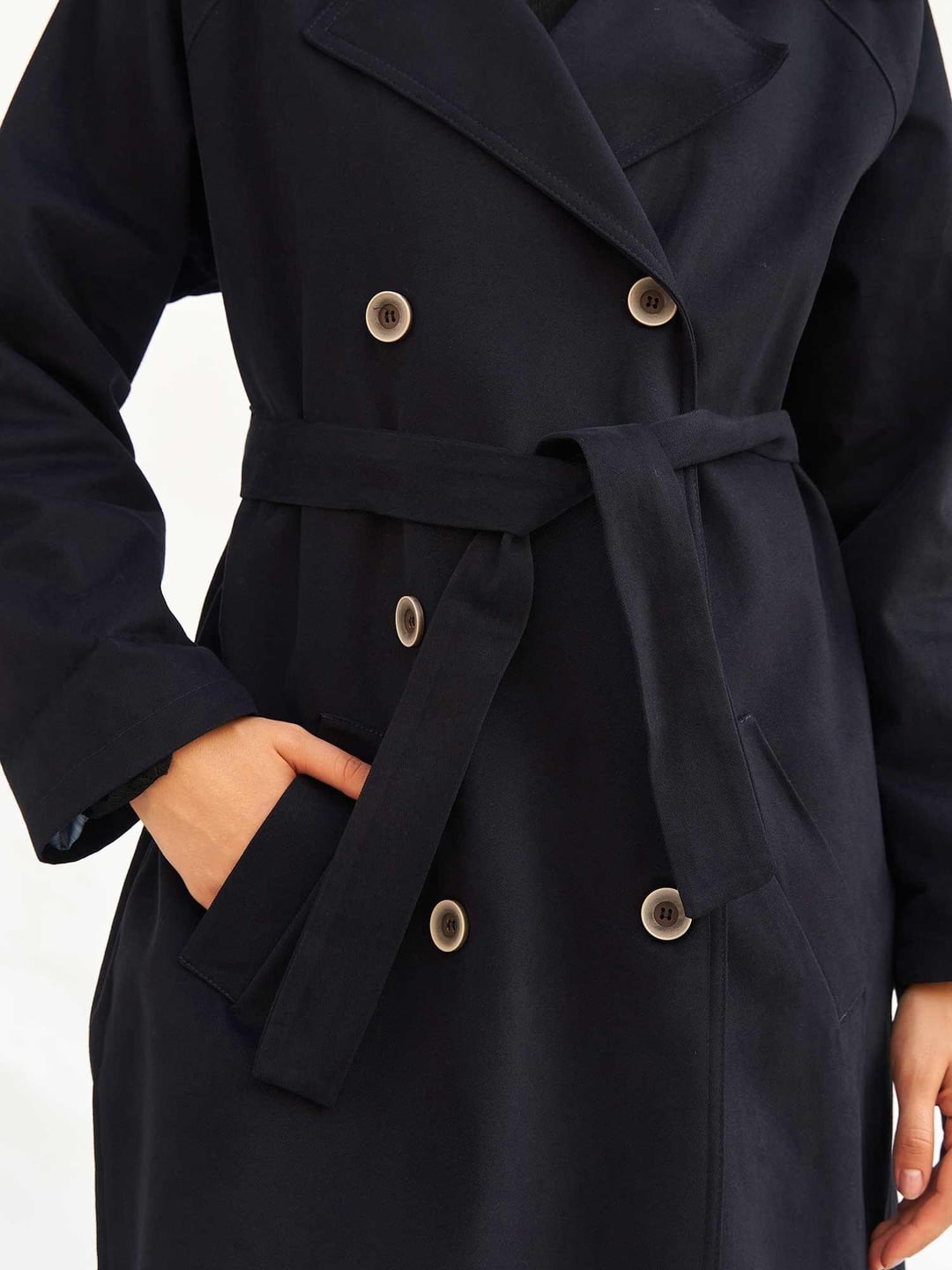 Long Belted Double-Breasted Trench Coat for Women in Dark Navy - Lefon - by Peralane - photo 7