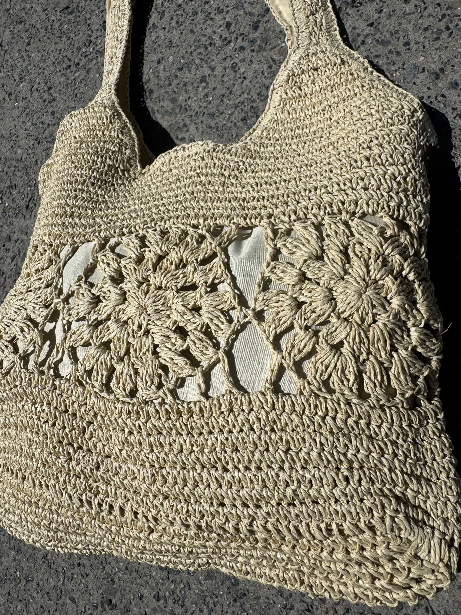 Natural Beige Handwoven Straw Tote Bag with Floral Crochet Panel - Nesvay - by Peralane - photo 3