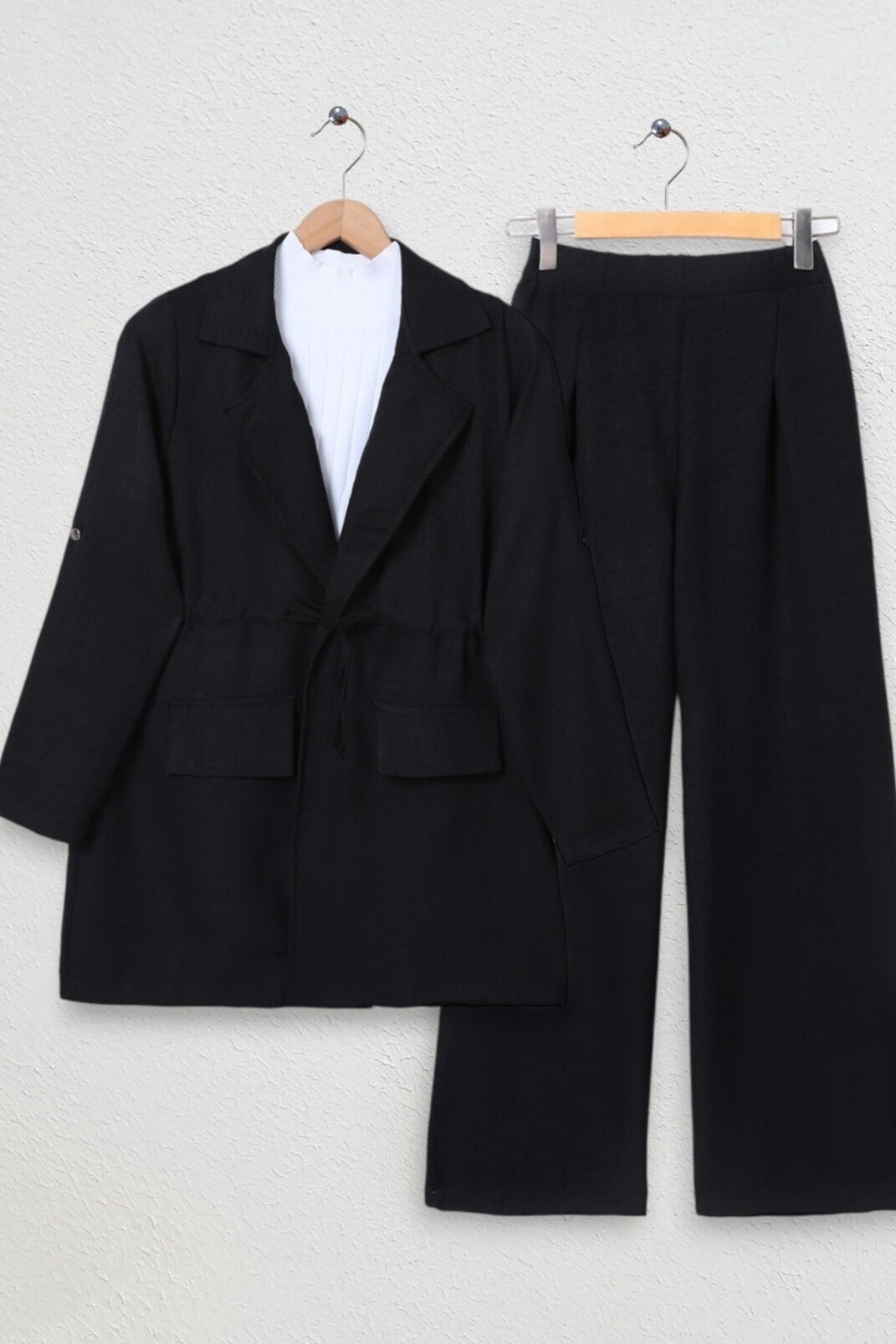 Flap Tunnel Bridge Blazer and Wide-Leg Trousers Suit - Black - Podyumplus - by Peralane - photo 6