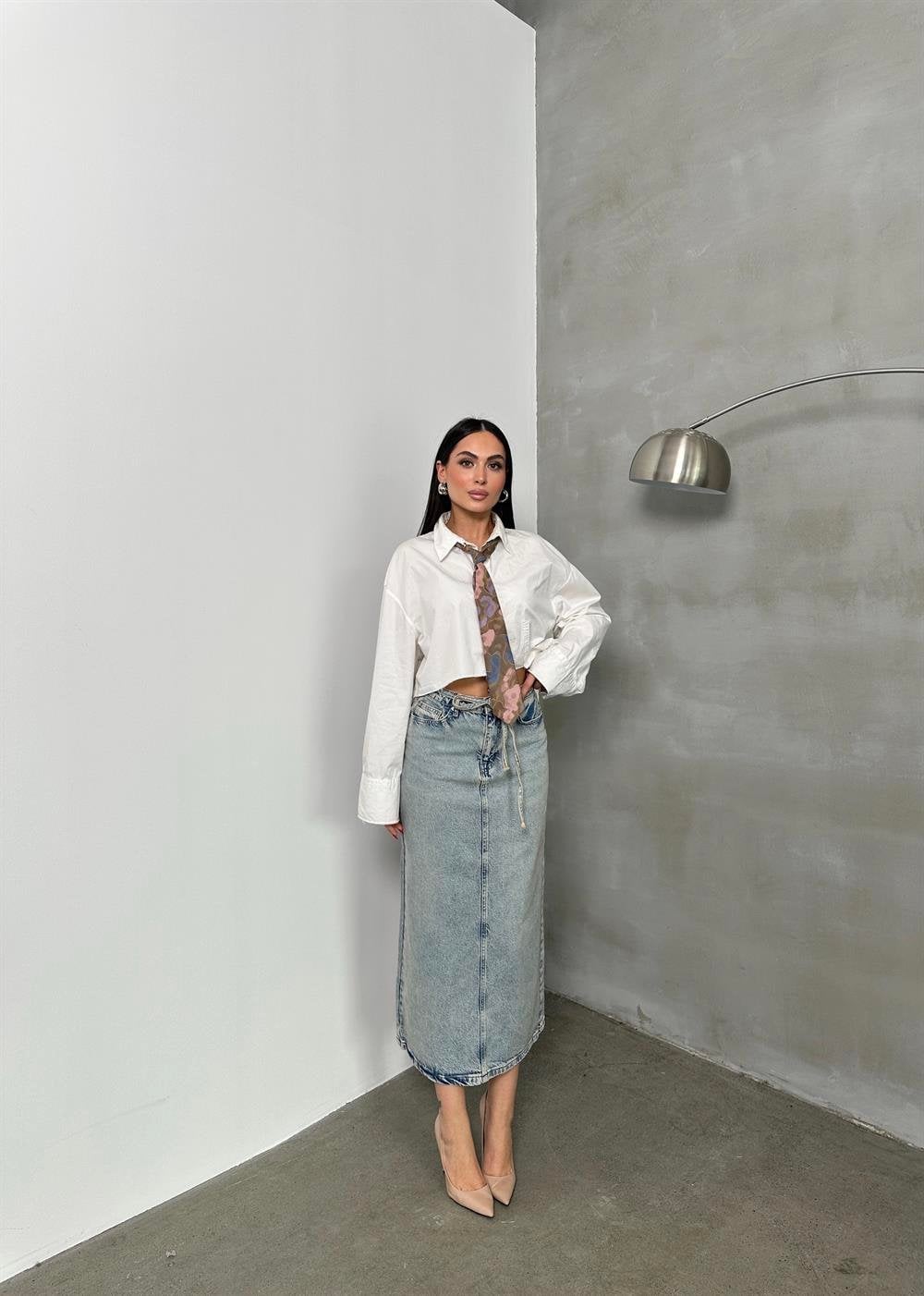 Light Wash Denim Maxi Skirt with Drawstring Waist and Front Slit - Lacarino Jeans - by Peralane - photo 2