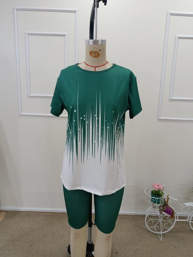 Women's Short-Sleeve Round Neck Patterned Top and Leggings Two-Piece Set - Janes - by Peralane - photo 4