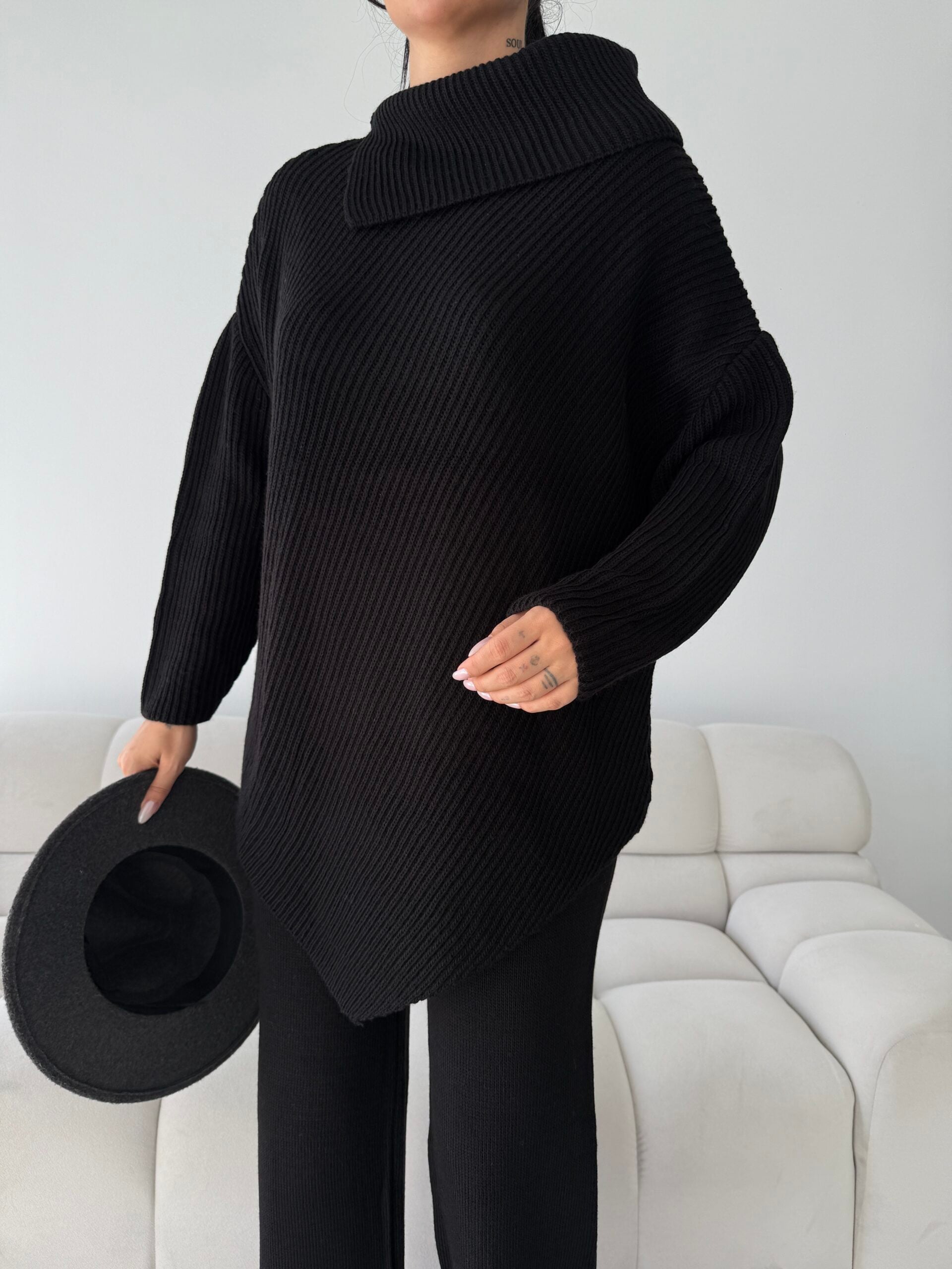 Black Ribbed Knit Sweater and Trousers Set - My Bee - by Peralane