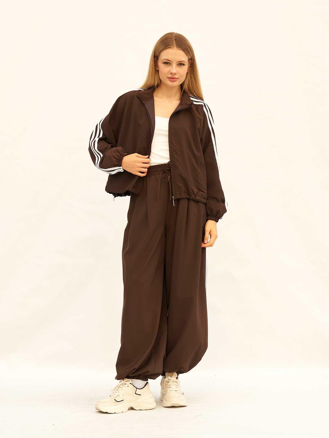 Contrast Stripe Zip-Up Two-Piece Tracksuit Set - Lefon - by Peralane - photo 2