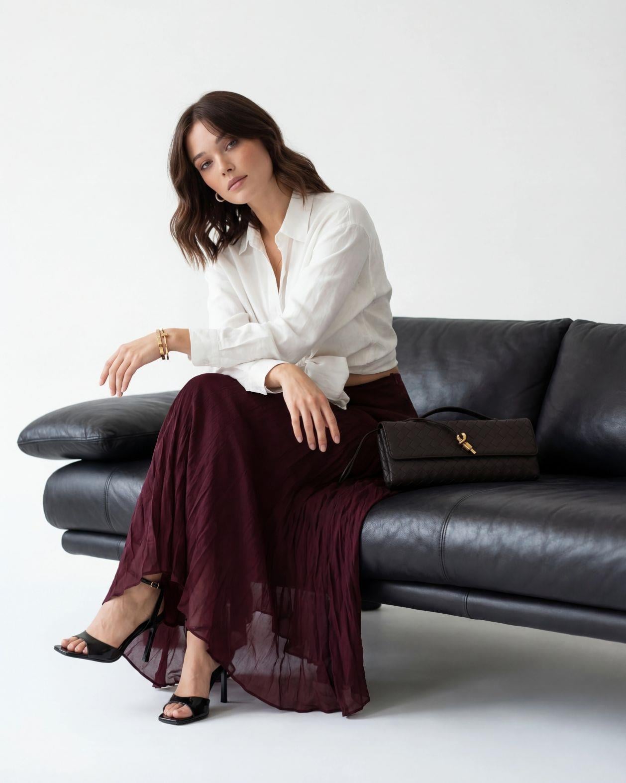 Women's White Blouse and Bordeaux Pleated Skirt Set - Fame - by Peralane - photo 3