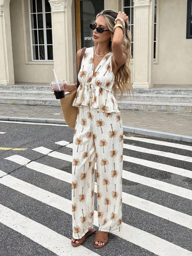 Women's Beige Palm Print Sleeveless V-Neck Tie Waist Blouse and Wide-Leg Trousers Two-Piece Set - Janes - by Peralane - photo 2