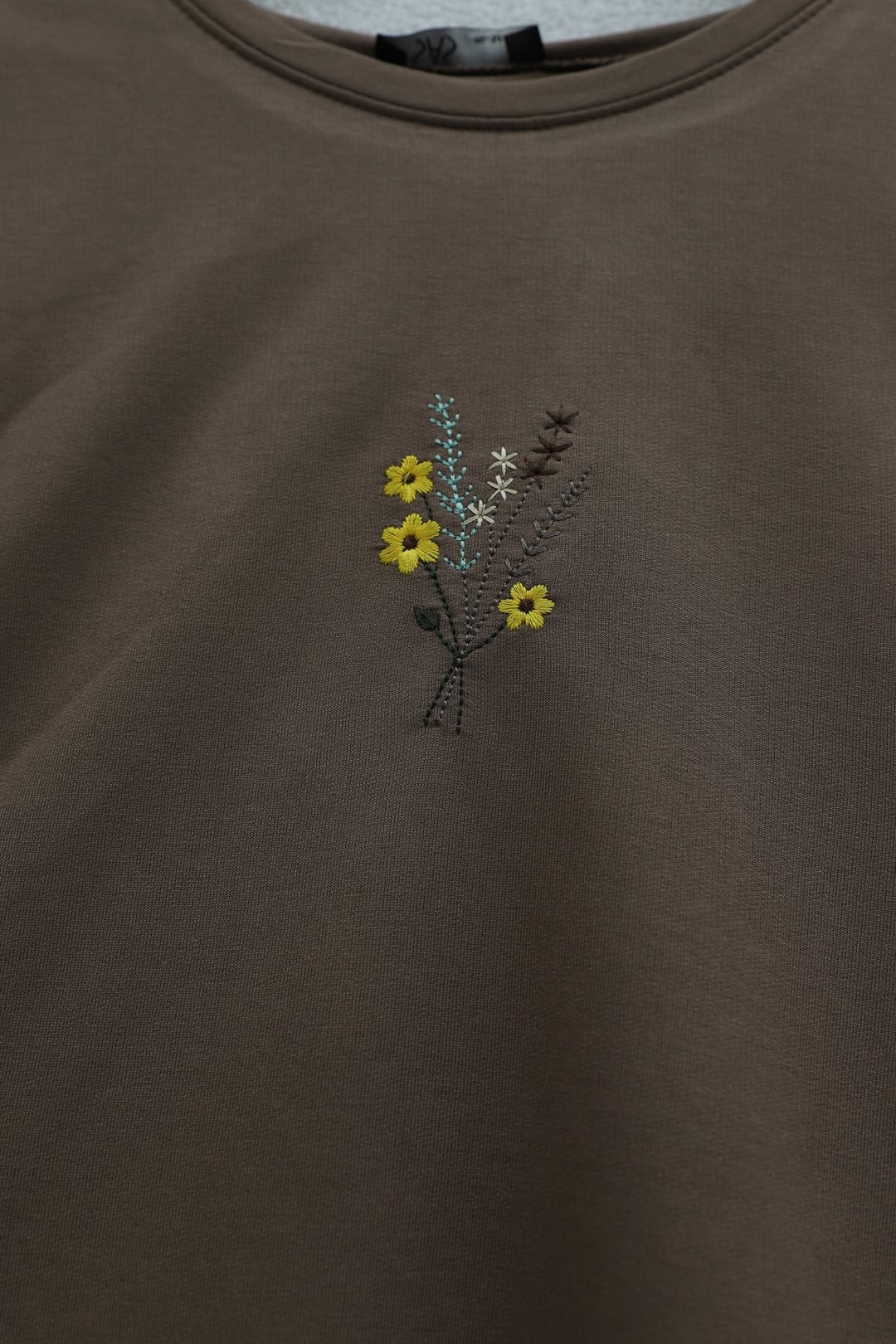 Round Neck Embroidered Floral Oversized Jersey Blouse - Light Brown - Podyumplus - by Peralane - photo 5