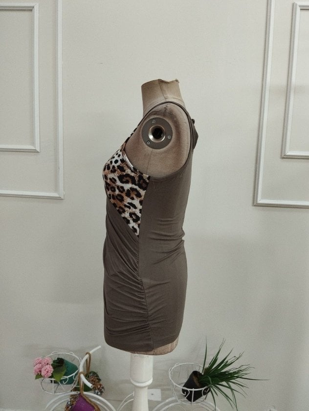 Women's Reversible Halter Top with Leopard Print and Taupe Side - Janes - by Peralane - photo 5