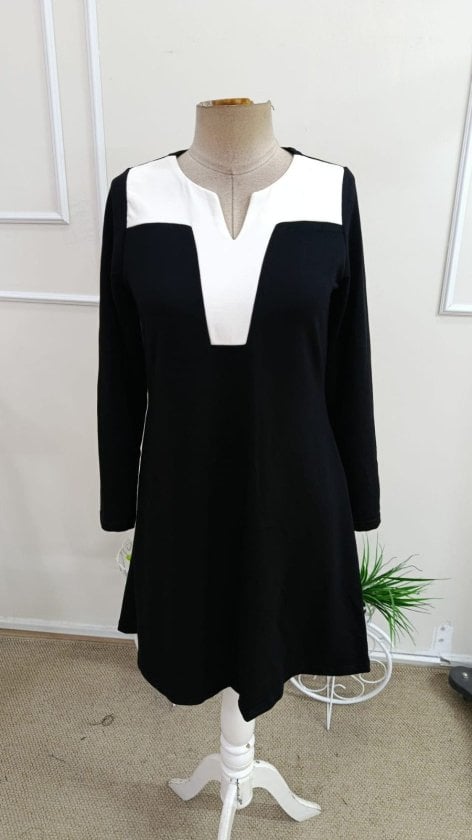 Women's Long-Sleeved V-Neck Two-Tone Viscose Short Dress - Janes - by Peralane - photo 4