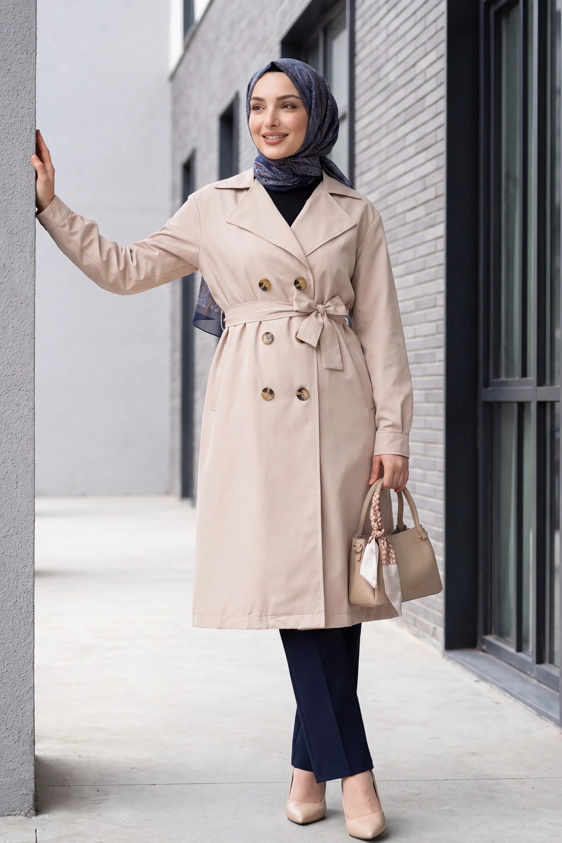 Double-Breasted Belted Trench Coat in Beige - Bigdart - by Peralane - photo 4