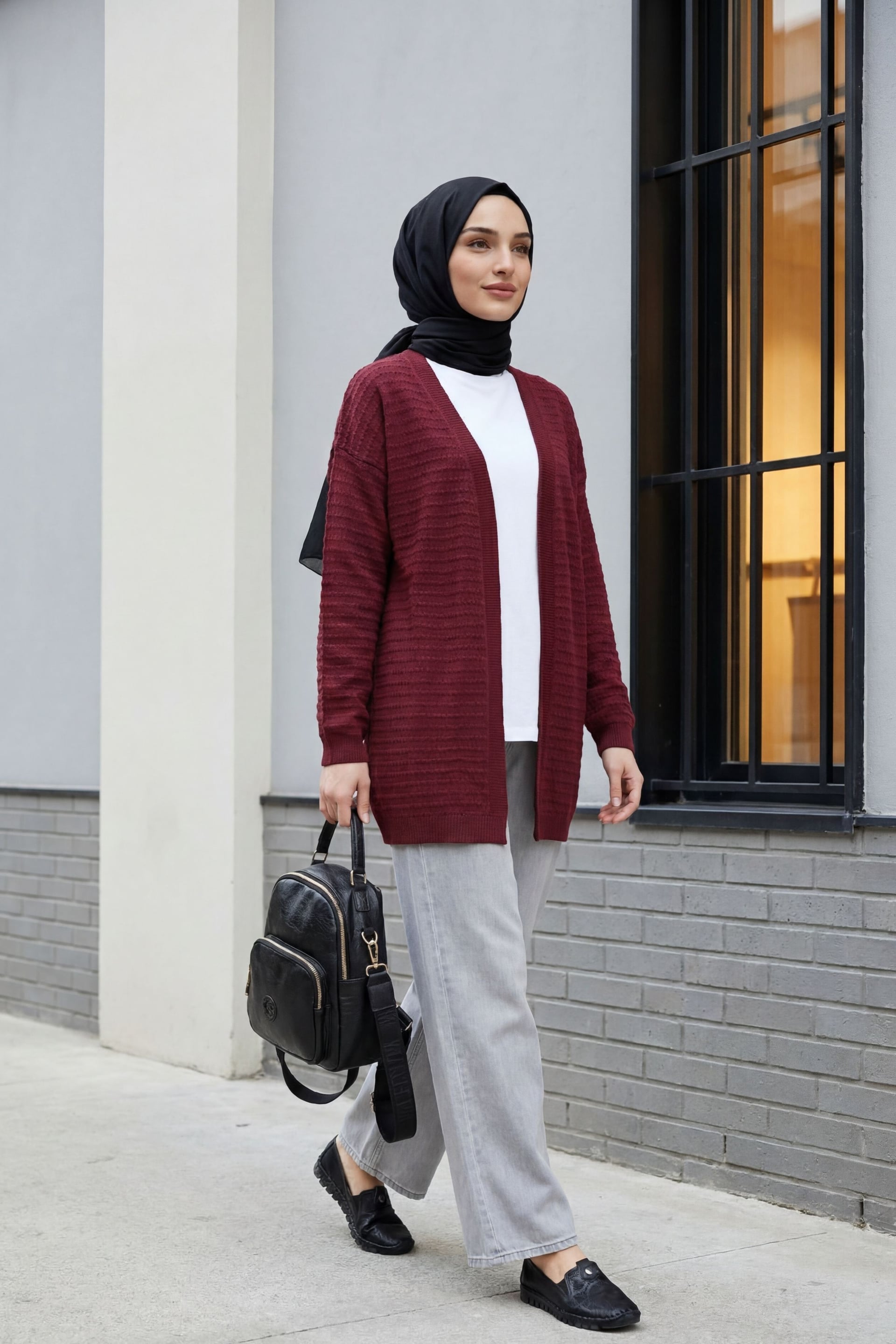 Pom Pom Trimmed Fine Knit Cardigan - Burgundy - Podyumplus - by Peralane