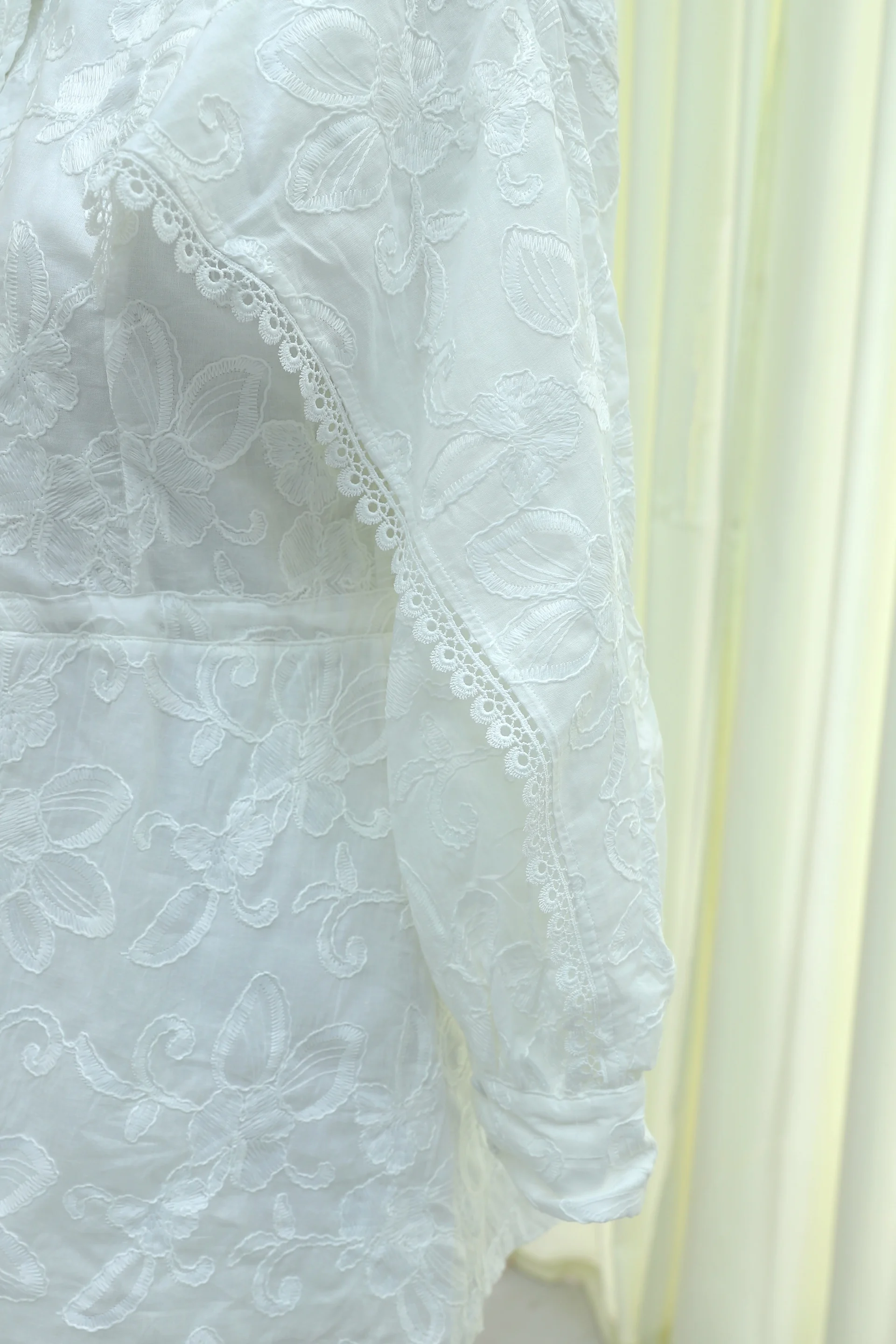 White Linen Tunic with Lace and Embroidery Detail, Tie Waist, Lined - Podyumplus - by Peralane - photo 7