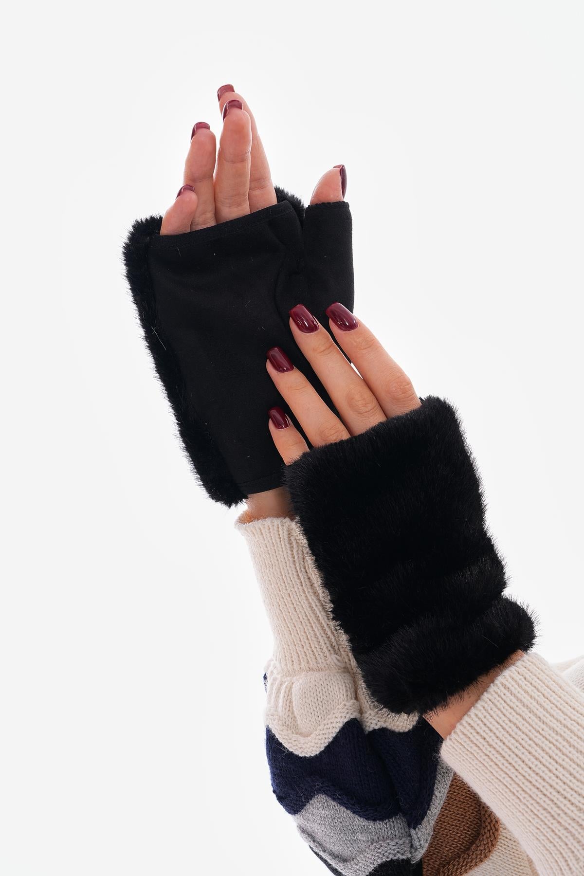 Black Fingerless Gloves with Faux Fur Trim - Nesvay - by Peralane - photo 4