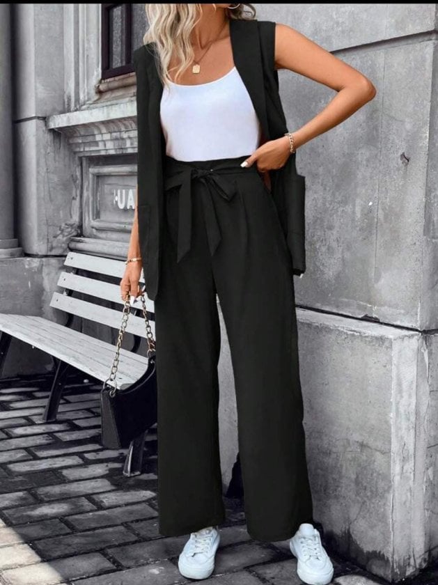 Women's Sleeveless Notch Lapel Blazer and Wide-Leg Trouser Two-Piece Set in Black Crepe - Janes - by Peralane - photo 2