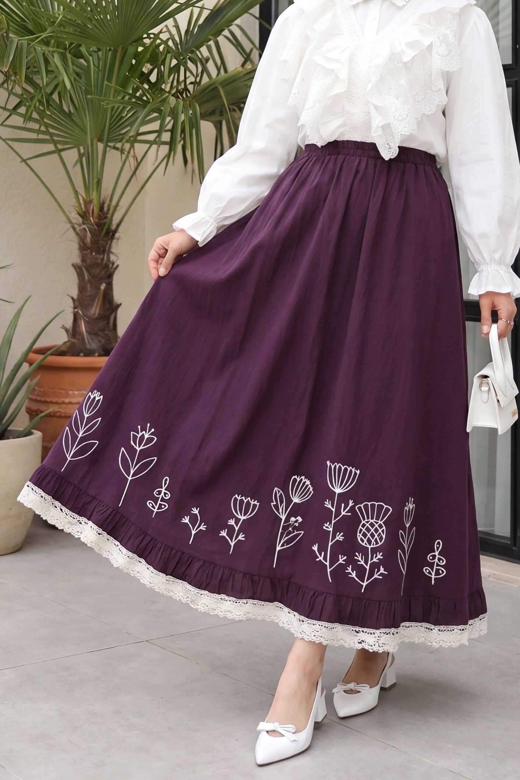 Lace Embroidered Elasticated Waist Skirt - Plum - Podyumplus - by Peralane