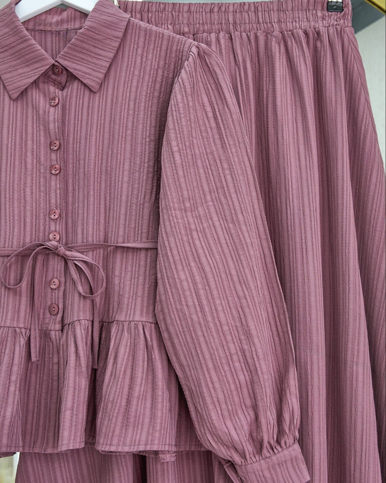 Ruffled Skirt Buttoned Tie-Waist Two-Piece Set - Cherry - Podyumplus - by Peralane - photo 5
