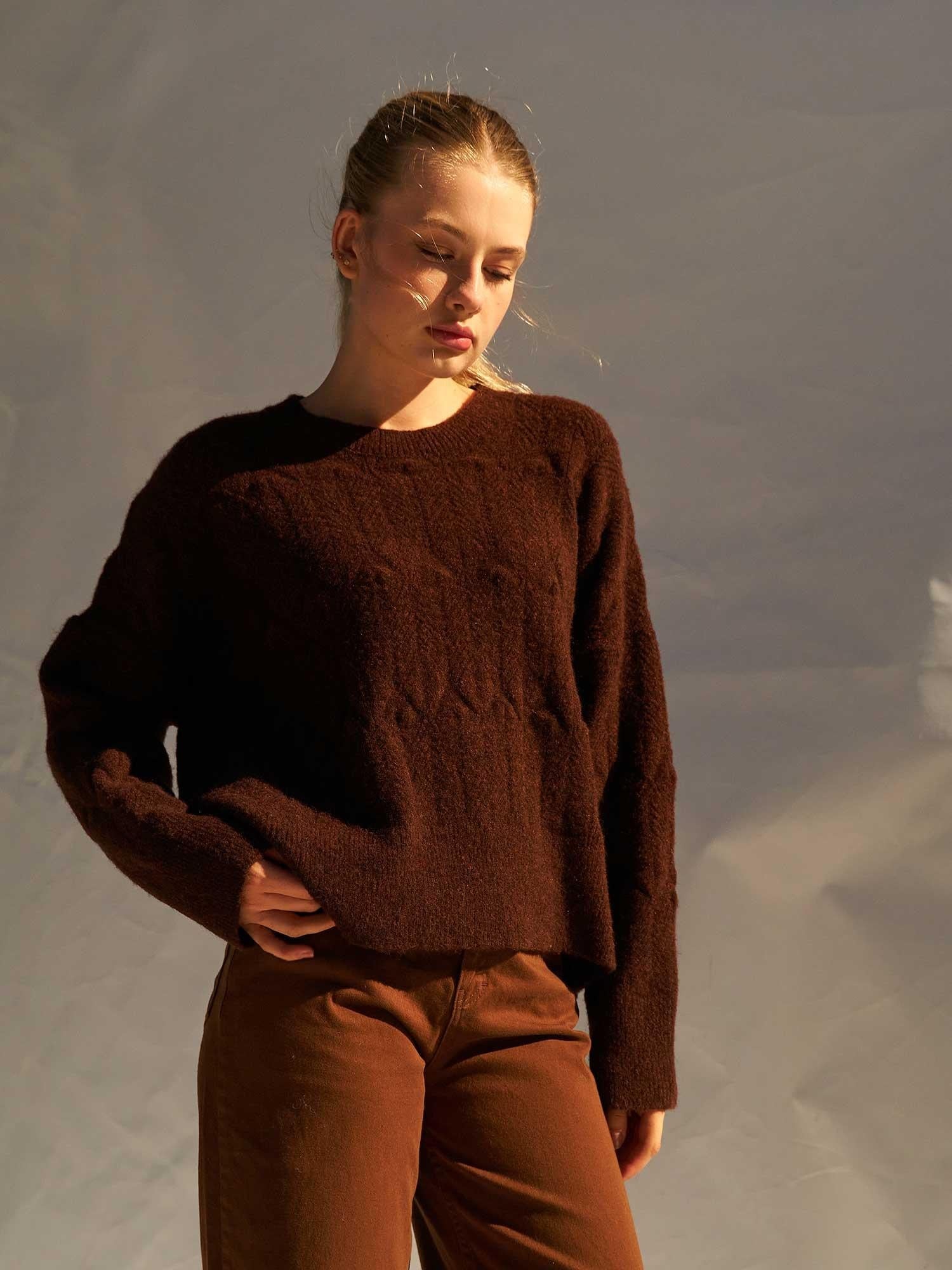 Brown Oversized Crewneck Knit Sweater - Lefon - by Peralane - photo 2