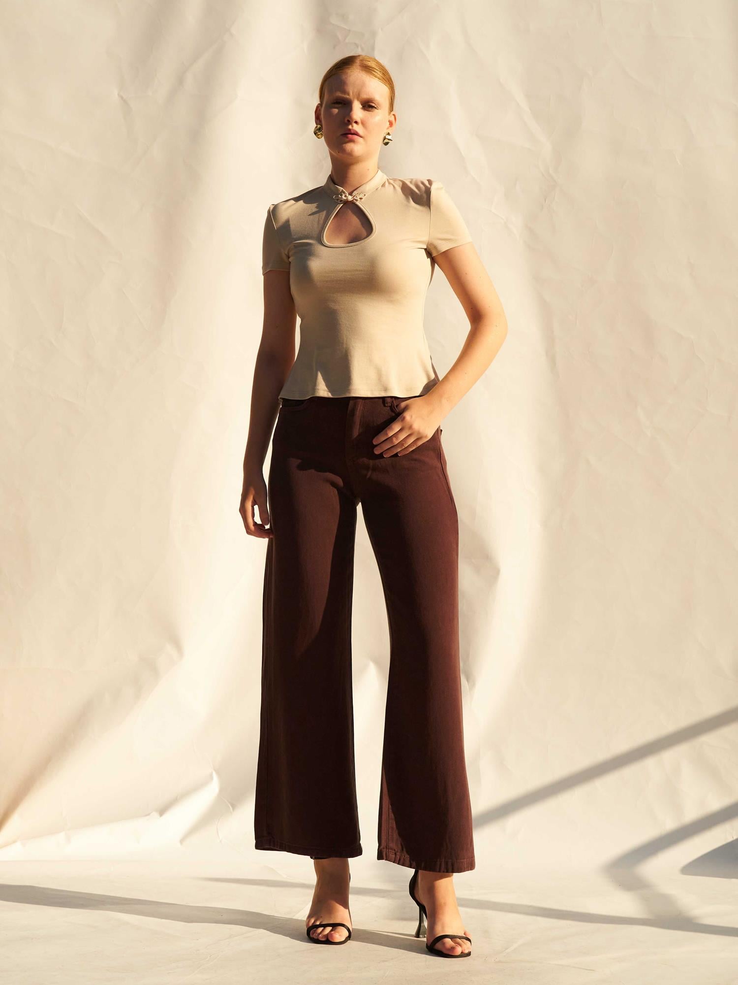 Women's Beige Knit Top with Chin Closure and Keyhole Detail - Lefon - by Peralane - photo 4